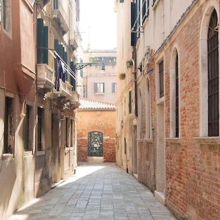 البندقية San Beneto Suite المظهر الخارجي الصورة